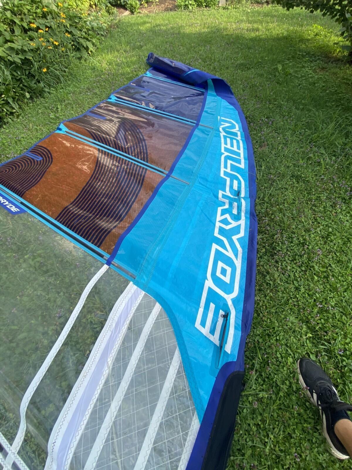 D81FE8C6-C829-429B-B7FD-29596E0D7C29